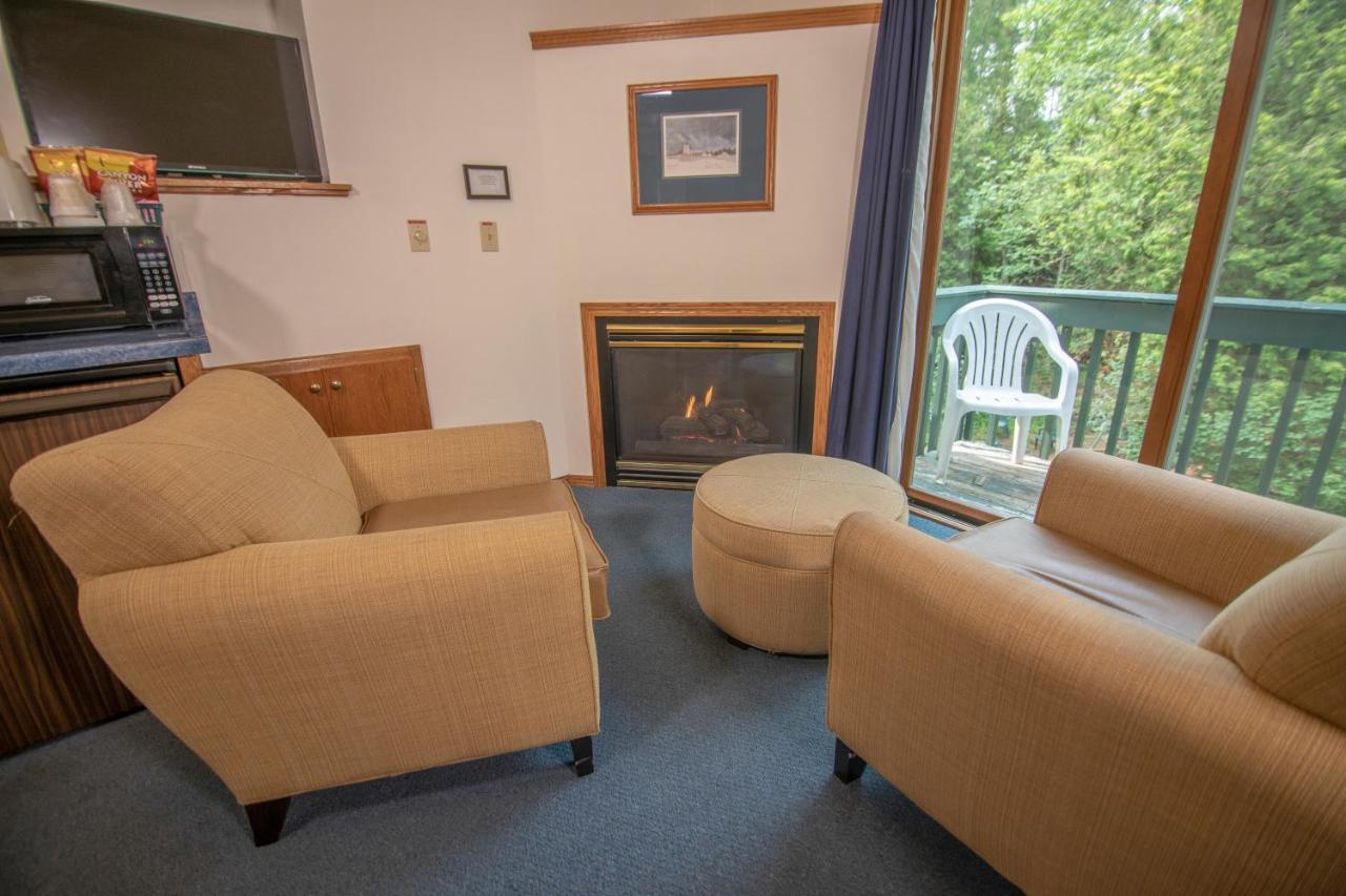 Ridges Inn & Suites Baileys Harbor Exterior photo